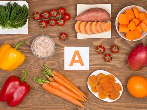 Vitamin A có nhiều tác dụng trong việc điều trị mụn