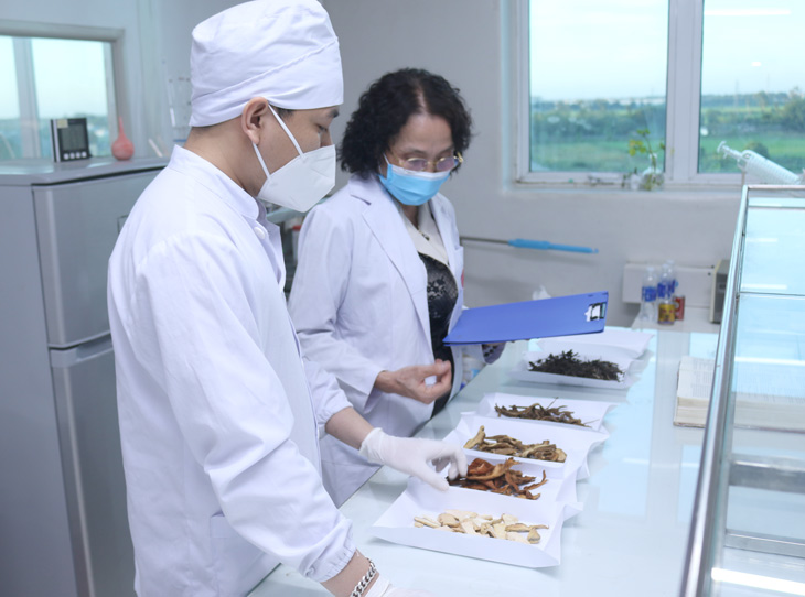 Bác sĩ Lê Phương đã phục dựng và cải tiến thành công liệu trình trị mụn từ tinh hoa Y học Cung đình